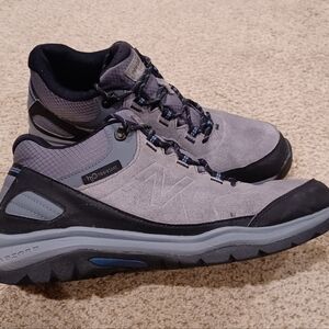 New Balance 779v1 Gray and Black Trail Walking Men's Shoes Size 11